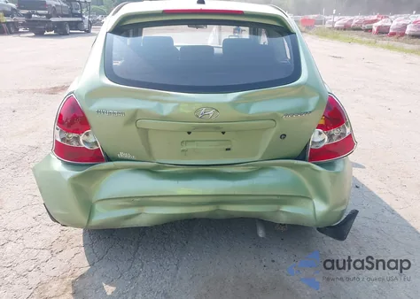 2008 Hyundai Accent Gs z USA, uszkodzony, nr VIN KMHCM36C98U103843